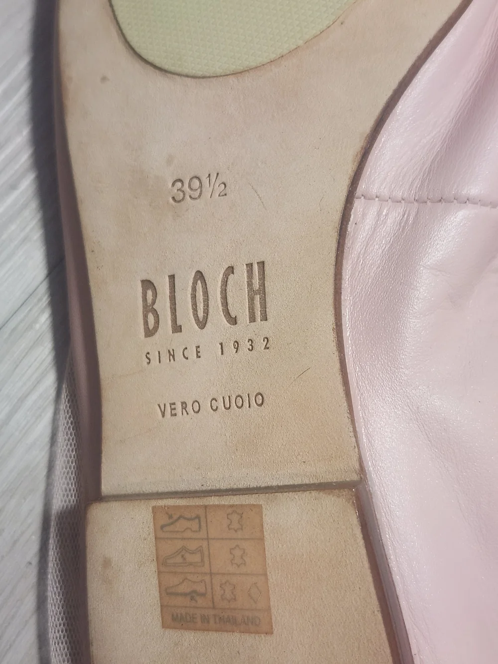 NEW BLOCH Pink Leather Bow Ballet Flats 9.5